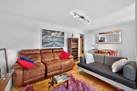 2 bedroom flat for sale, Grove Road, London, SW13