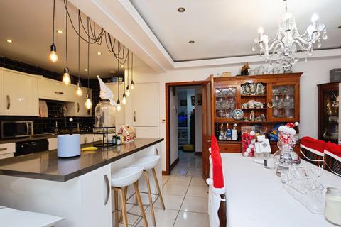 5 bedroom terraced house for sale, Hester Walk, Manchester, M15