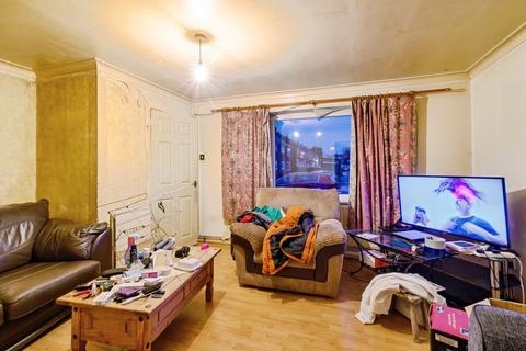 3 bedroom terraced house for sale, Abbey Road, Manchester, M24