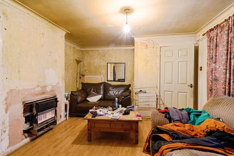 3 bedroom terraced house for sale, Abbey Road, Manchester, M24