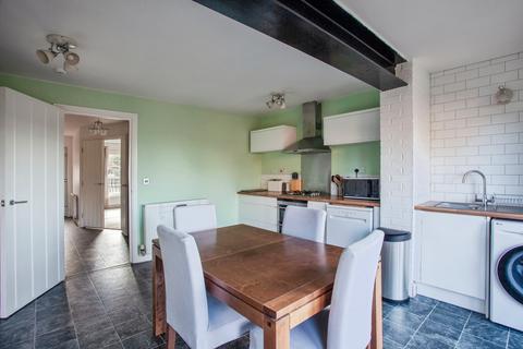 4 bedroom terraced house for sale, Heathfields, Barnsley, S70