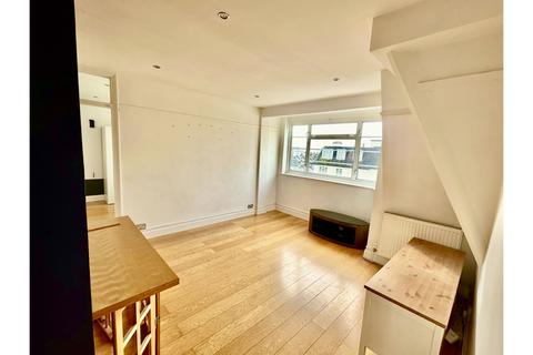 1 bedroom flat for sale, Upper Tooting Road, London, SW17