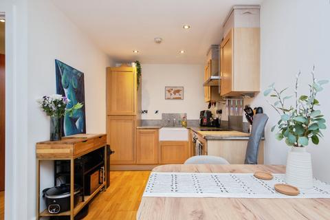1 bedroom apartment for sale, 2 Isaac Way, Manchester, M4