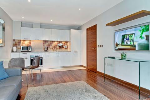 1 bedroom flat for sale, 348 Queenstown Road, London, SW11