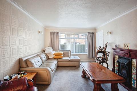 4 bedroom semi-detached house for sale, St. Davids Drive, Sheffield, S25