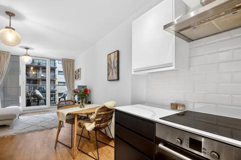 1 bedroom flat for sale, 352 Queenstown Road, London, SW11