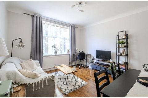 1 bedroom flat for sale, streatham close, London, SW16
