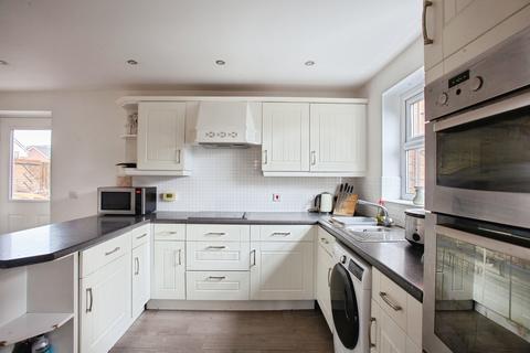 undefined, Knavesmire Avenue, Sheffield, S25