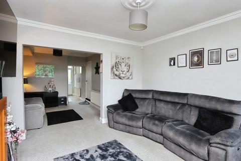 3 bedroom terraced house for sale, Kirkby Road, Sheffield, S12
