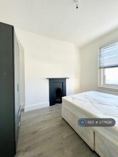 undefined, Whitehorse Road, London, CR0