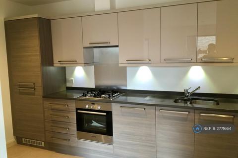2 bedroom flat to rent, Cypress Court - Alpine Place, London, NW9
