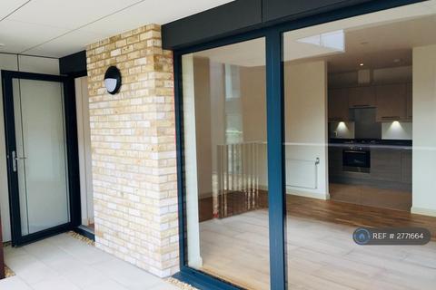 2 bedroom flat to rent, Cypress Court - Alpine Place, London, NW9