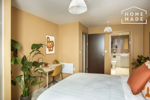 undefined, The Goodsyard, B18