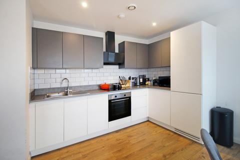 2 bedroom apartment to rent, Grand View, Farnborough, Hampshire, GU14