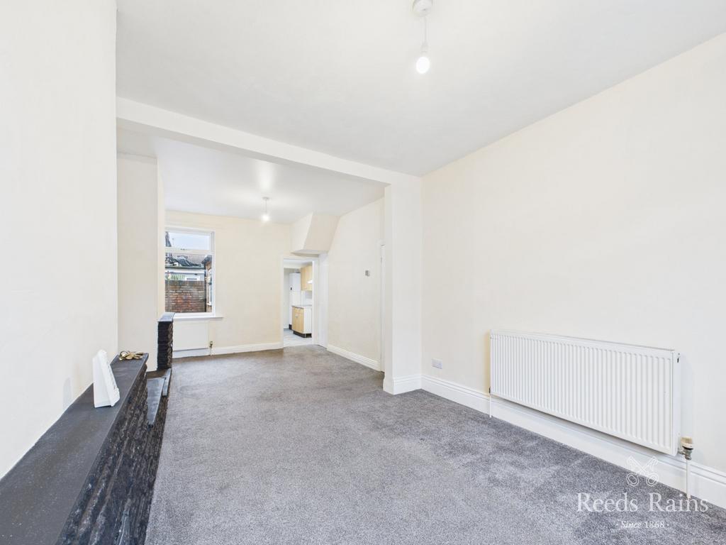 Sitting/Dining Room