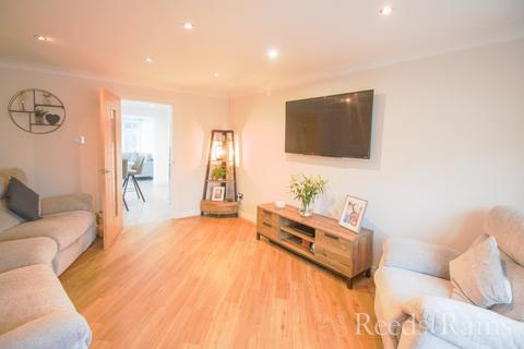 undefined, Oxford Close, Ellesmere Port CH66