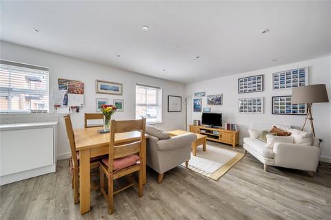 2 bedroom flat for sale, Albright Gardens, Walton-On-Thames, KT12
