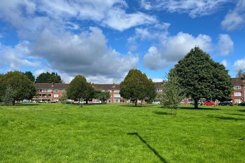 undefined, Tynant, Cardiff CF14