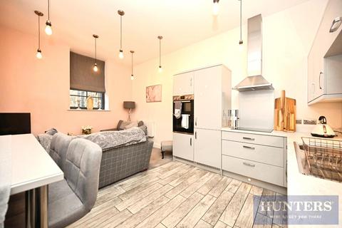 1 bedroom apartment for sale, Dyehouse Walk, Yeadon, Leeds