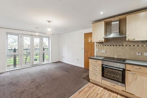 2 bedroom flat to rent, St. Georges Way, London SE15