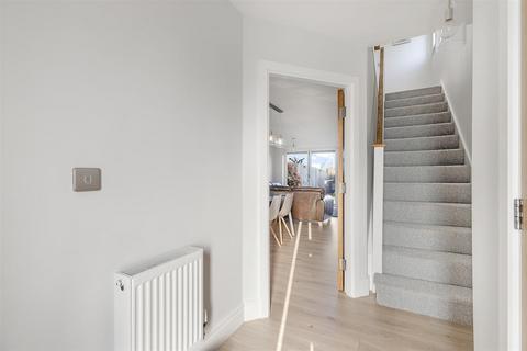 4 bedroom semi-detached house for sale, Norwood Avenue, Menston LS29