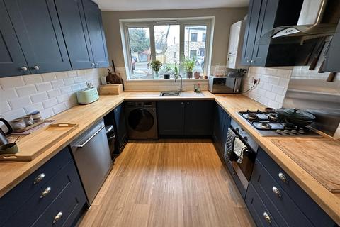 4 bedroom terraced house for sale, St. Peters Close, Chippenham