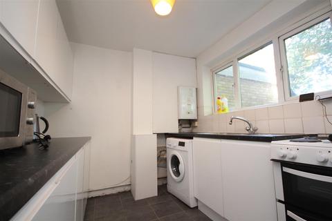 undefined, Guildford Park Avenue, Guildford
