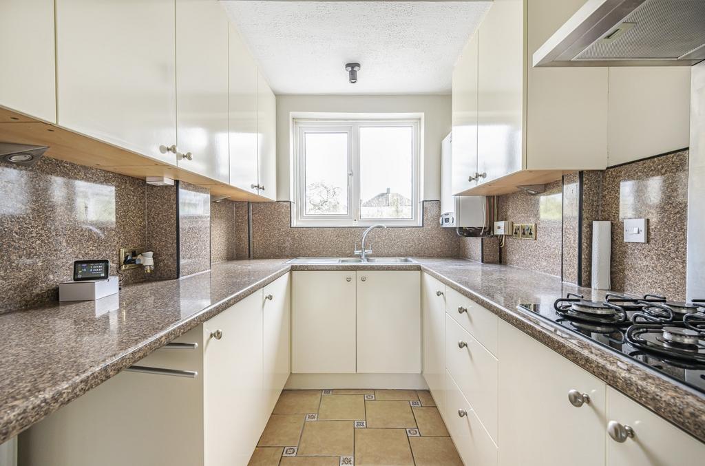 Kitchen (2)