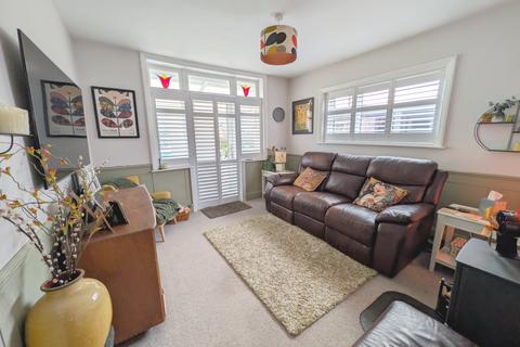 2 bedroom bungalow for sale, Landseer Avenue, Chapel St. Leonards, PE24