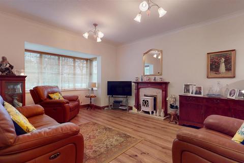 4 bedroom house for sale, Rosemullion Avenue, Milton Keynes MK4