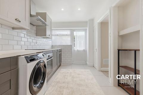 undefined, Short Acre, Basildon, SS14