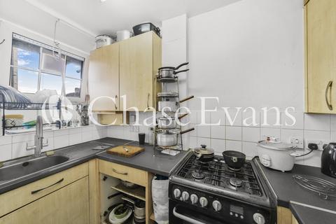 2 bedroom flat for sale, Trinidad House, Gill Street, Westferry, London, E14