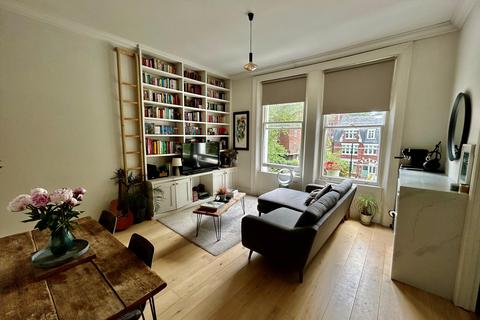 Belsize Avenue, London, NW3