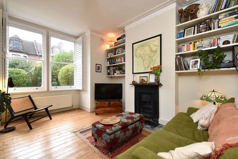 2 bedroom flat for sale, Farren Road, London, SE23 2EA