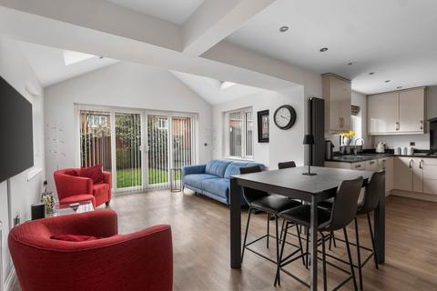 4 bedroom detached house for sale, 7 Addyes Green, Droitwich, Worcestershire.  WR9 8PJ