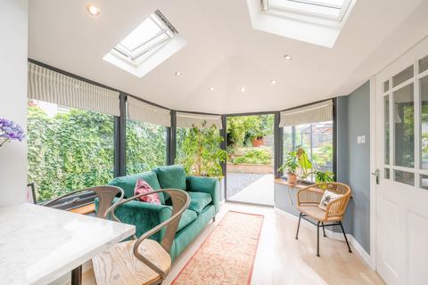 3 bedroom detached house for sale, Henwick Road, Worcester, WR2