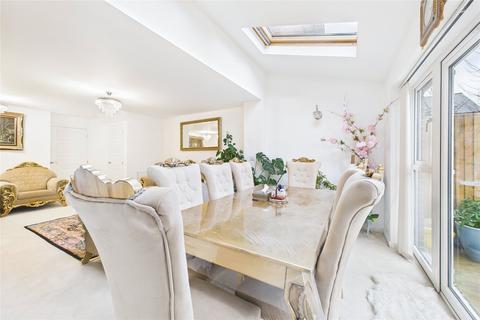 3 bedroom terraced house for sale, William Heelas Way, Wokingham, Berkshire, RG40