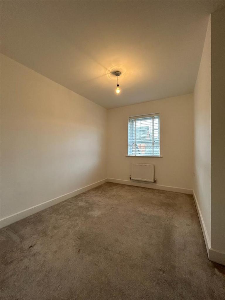 13 - Bedroom 4.jpeg