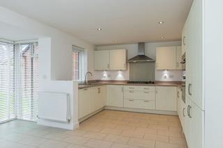 8 - Kitchen - 5 White Iris Place-18.jpg