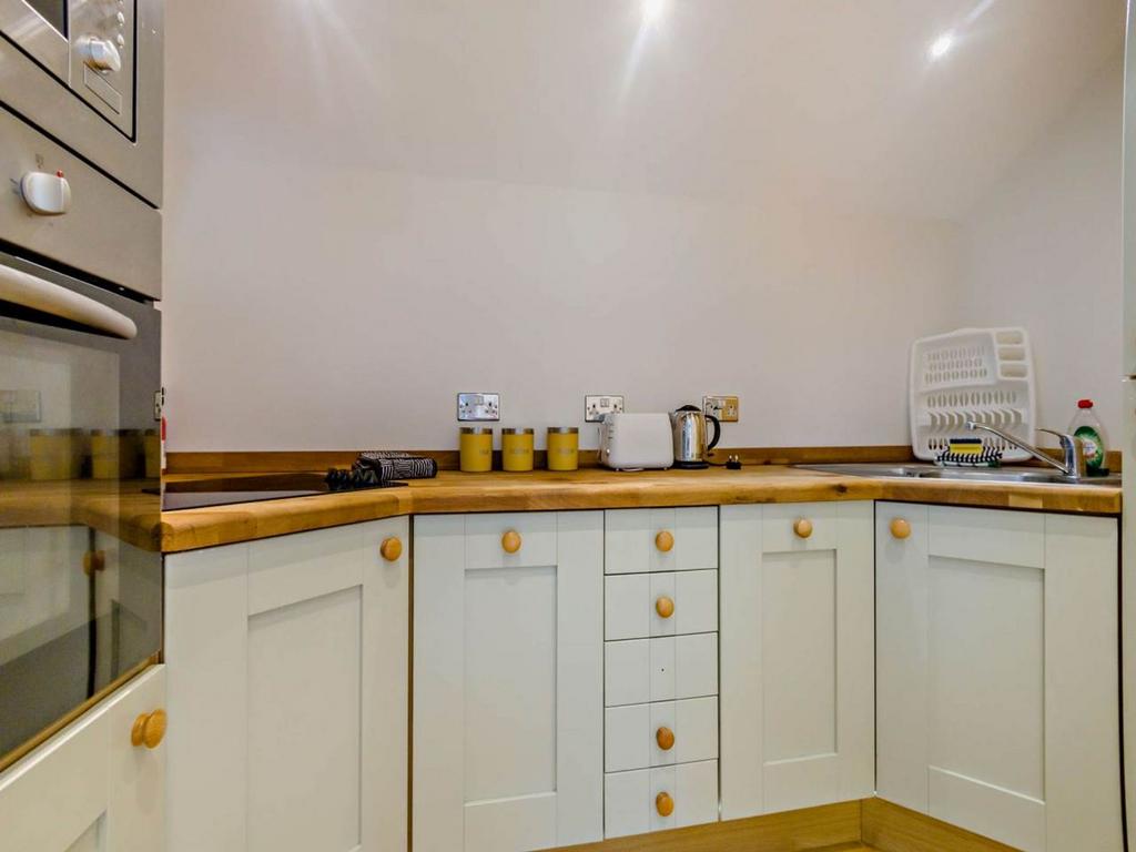 Kitchen (Annexe)