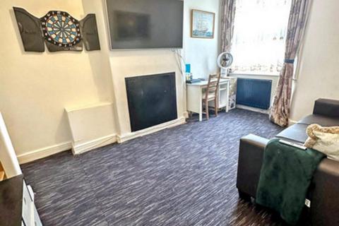 1 bedroom flat for sale, Brooks Avenue, London, E6