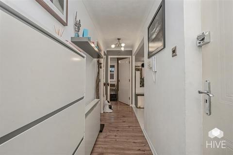 2 bedroom flat for sale, St. Johns Road, Bournemouth BH5