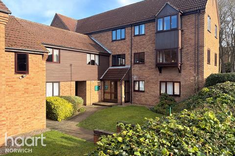 2 bedroom flat to rent, Gillman Road, Norwich