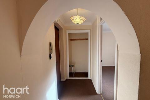 2 bedroom flat to rent, Gillman Road, Norwich