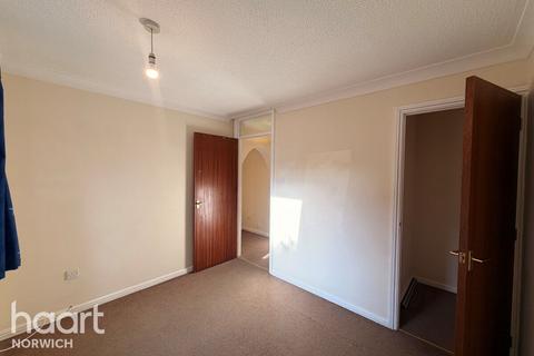 2 bedroom flat to rent, Gillman Road, Norwich