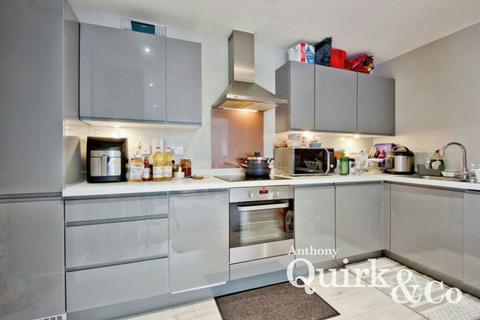 2 bedroom flat to rent, Victoria Avenue, Southend-on-sea, SS2