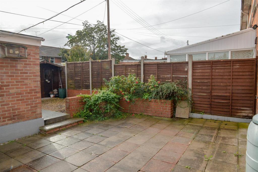Rear Garden 1.jpg