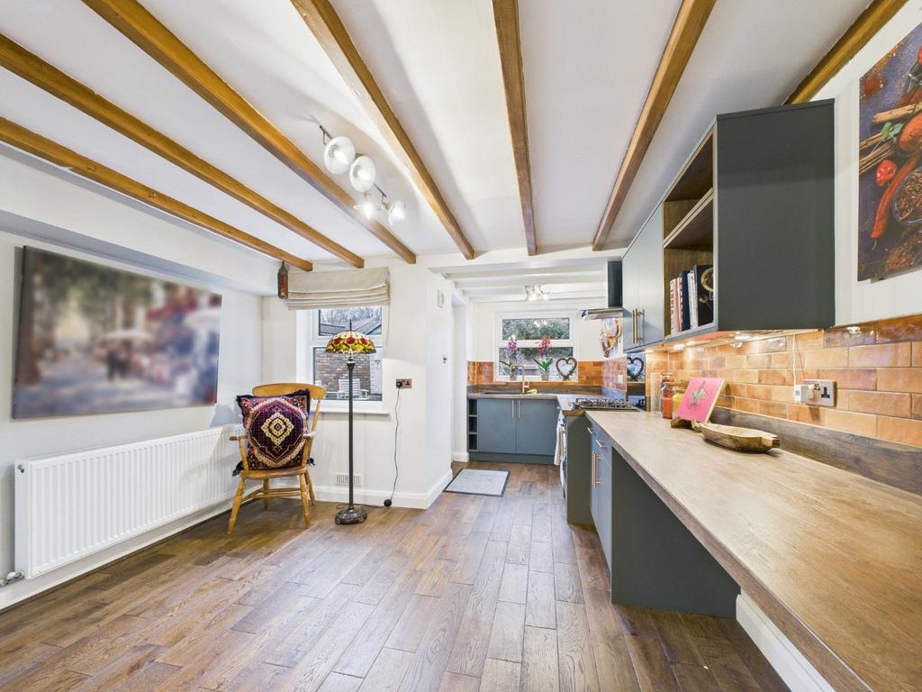 Kitchen/Dining Area