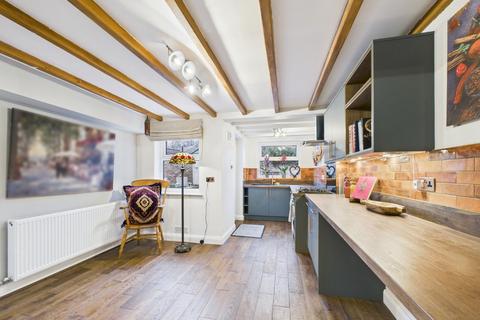 2 bedroom terraced house for sale, North Street, Nafferton, YO25 4JW
