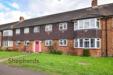 3 bedroom flat for sale, Whitefields Road, Cheshunt EN8